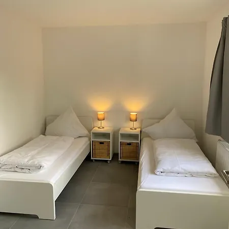 Owl Comfort Homes - Monteurwohnung/ Handwerkerunterkunft * Porta Westfalica